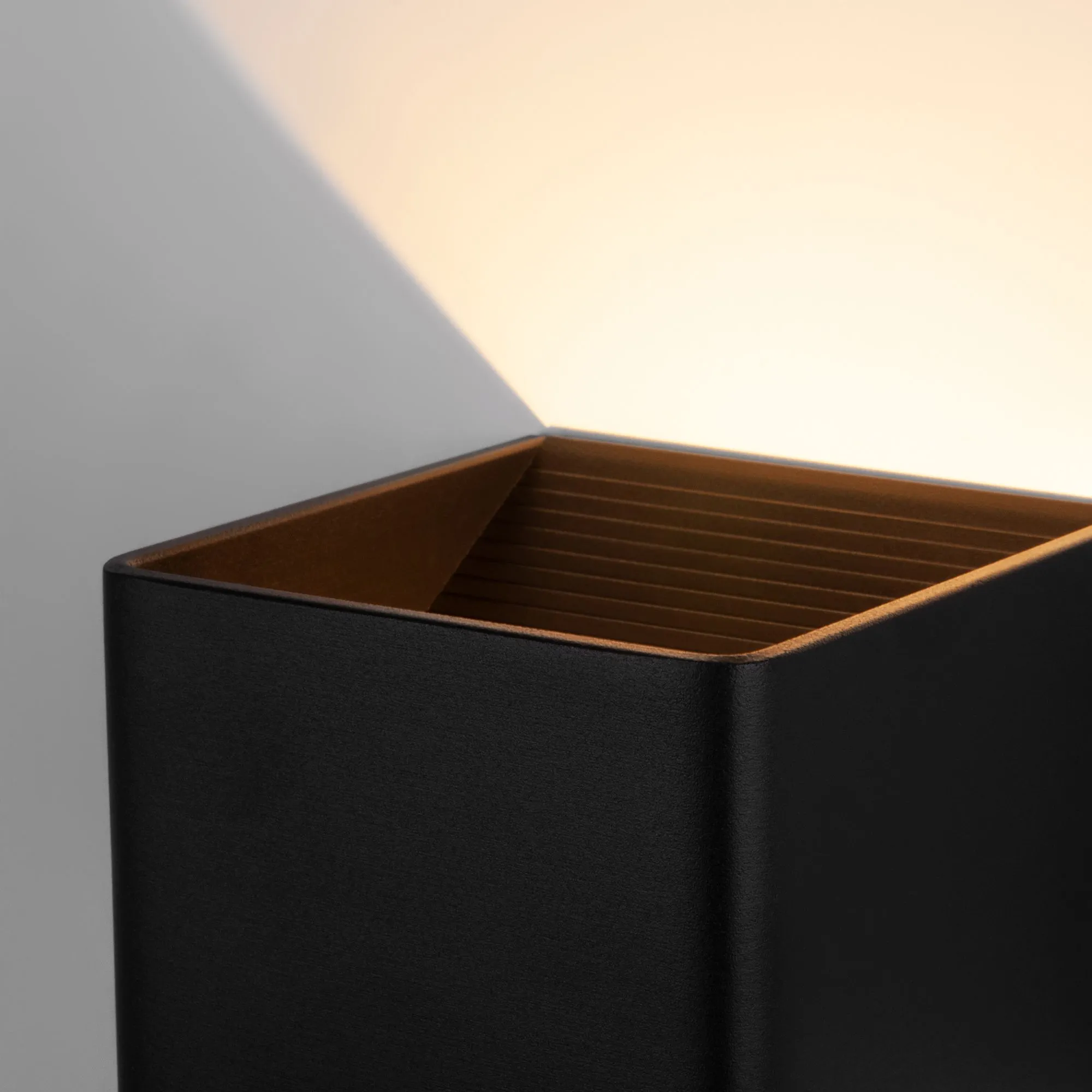 Светильник светодиодный настенный Corudo LED MRL LED 1060 чёрный Elektrostandard - Фото 3