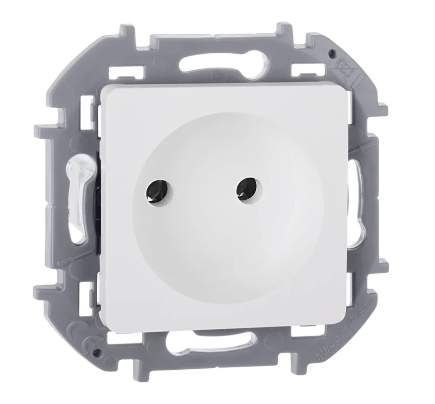 INSPIRIA Розетка 1-местная без заземления без защитных шторок 16А белый 673710