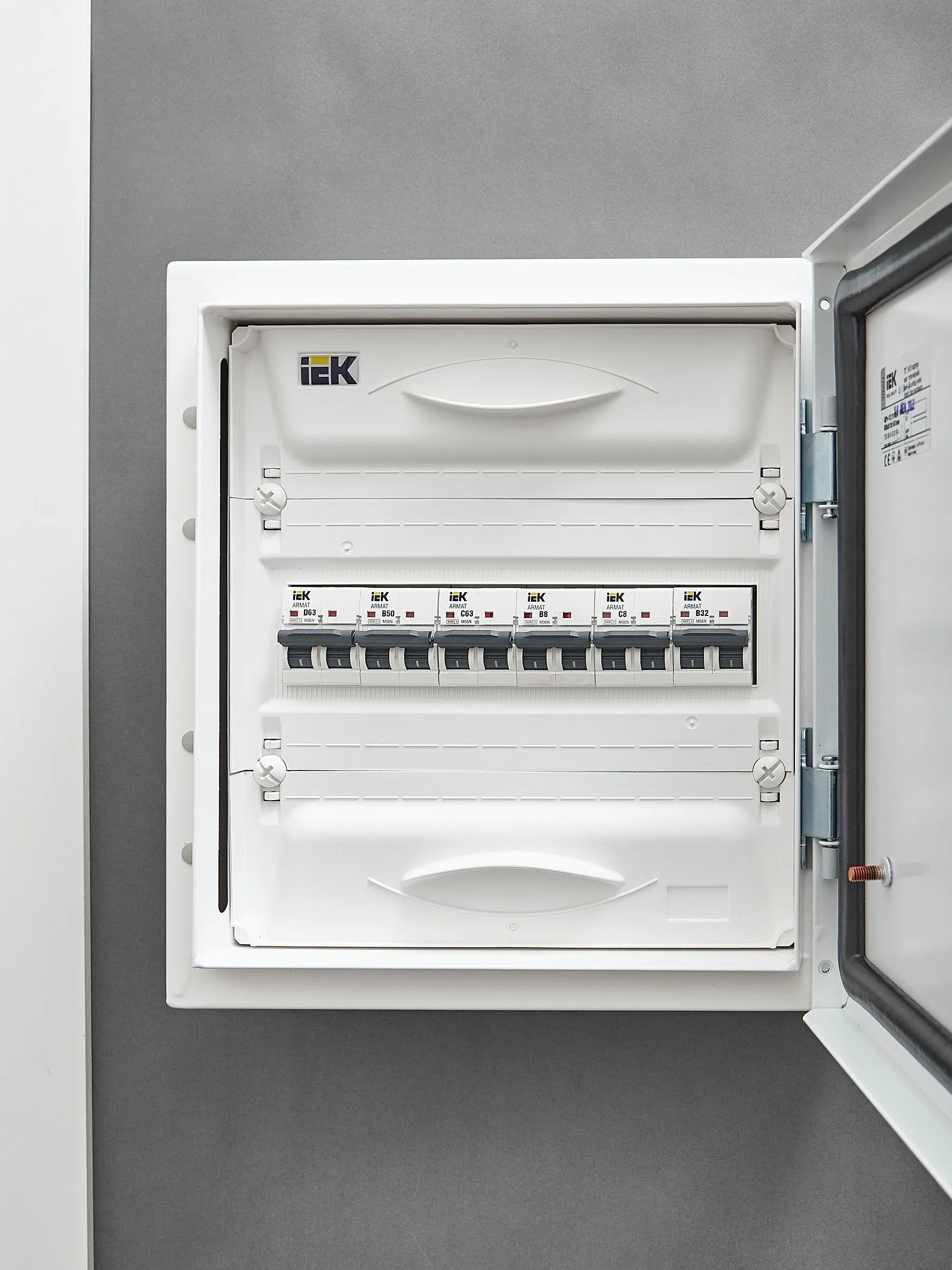 ARMAT Автоматический выключатель M06N 2P C 63А IEK - Фото 4