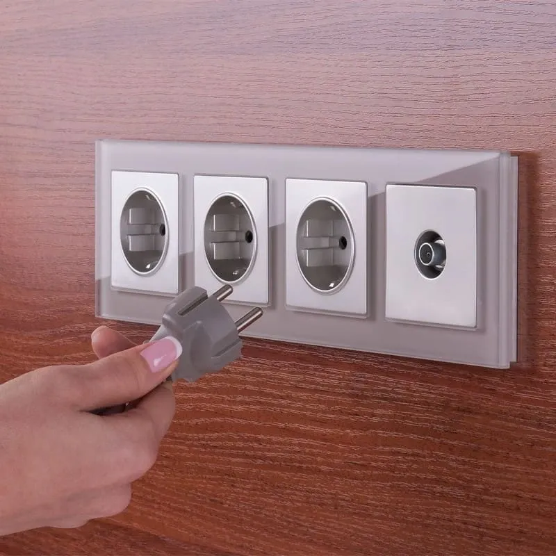 Розетка с заземлением (серебряный) Werkel - Фото 3