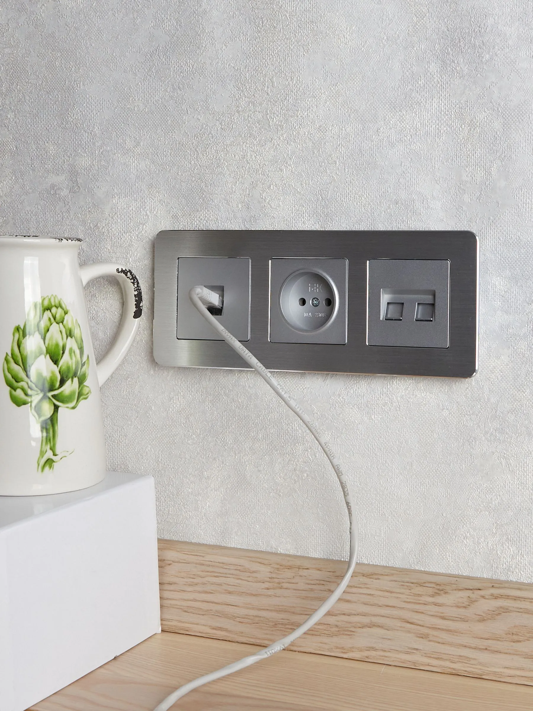 BRITE Розетка компьютерная двойная RJ45 кат.6 РК11-2-БрА алюминий IEK - Фото 4