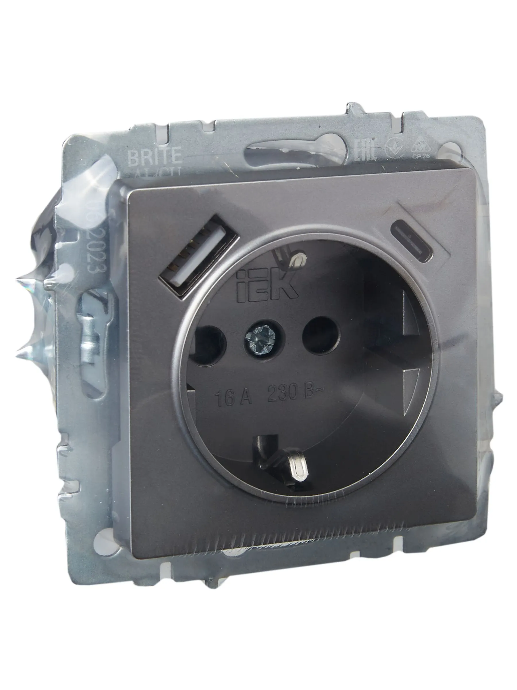 BRITE Розетка 1-местная с заземлением с защитными шторками 16А с USB A+C 18Вт РЮш11-1-БрС сталь IEK - Фото 8