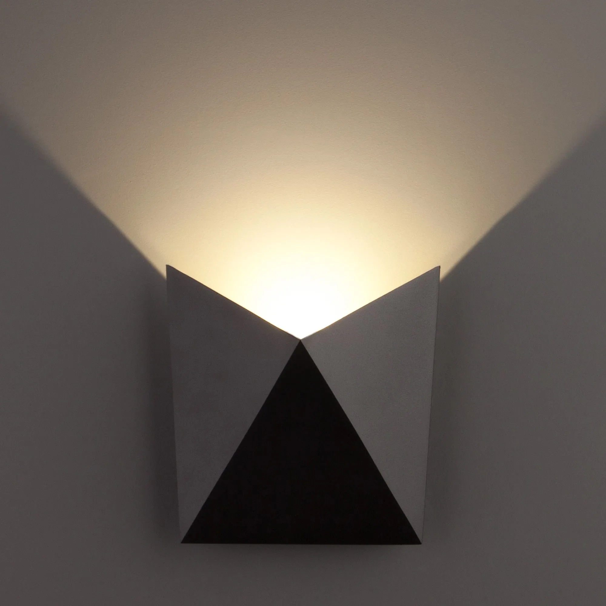 Светильник светодиодный уличный настенный BATTERFLY черный 1517 TECHNO Elektrostandard