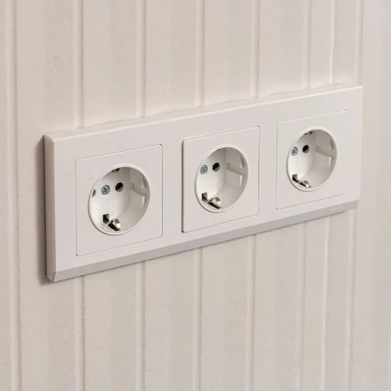 Рамка на 3 поста Stark (белый) Werkel - Фото 2