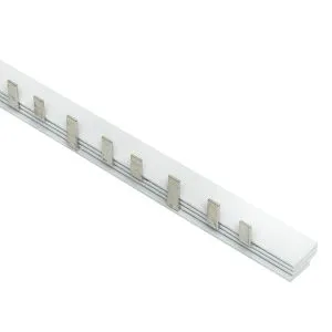 Шина соединительная типа PIN для 3-п нагр. 100А (36x27мм) EKF pin-03-100m