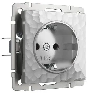 Розетка с заземлением и шторками (hammer серебряный) Werkel W1271106