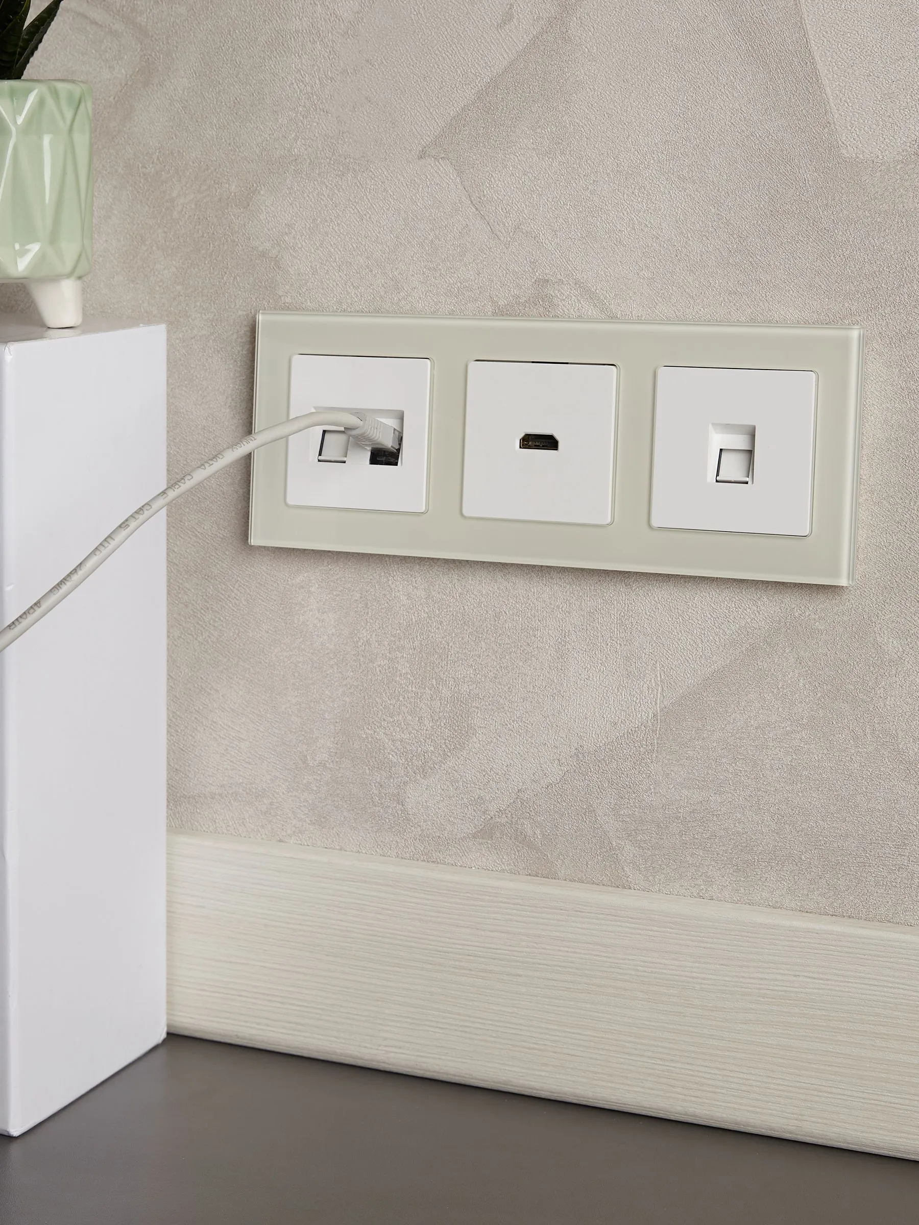 BRITE Розетка HDMI РHDMI-0-БрБ белый IEK - Фото 6