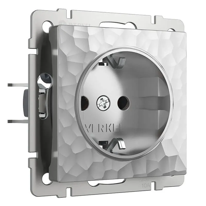 Розетка с заземлением и шторками (hammer серебряный) Werkel