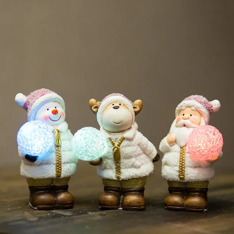 Керамическая фигурка "Дед Мороз, Снеговик и Олененок" 10*9*13 см (упаковка 3 шт.) - Фото 2