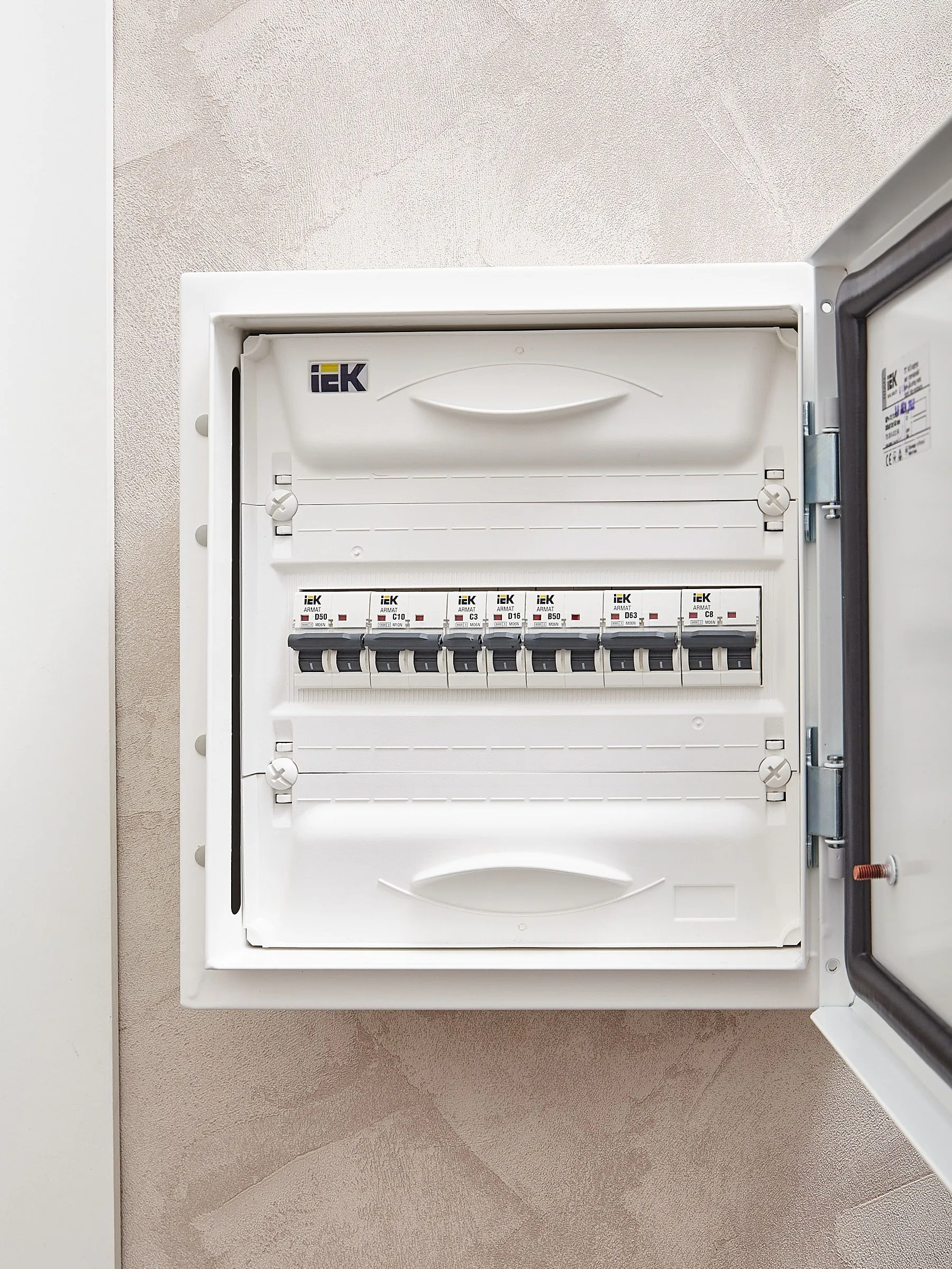 ARMAT Автоматический выключатель M06N 1P D 16А IEK - Фото 2