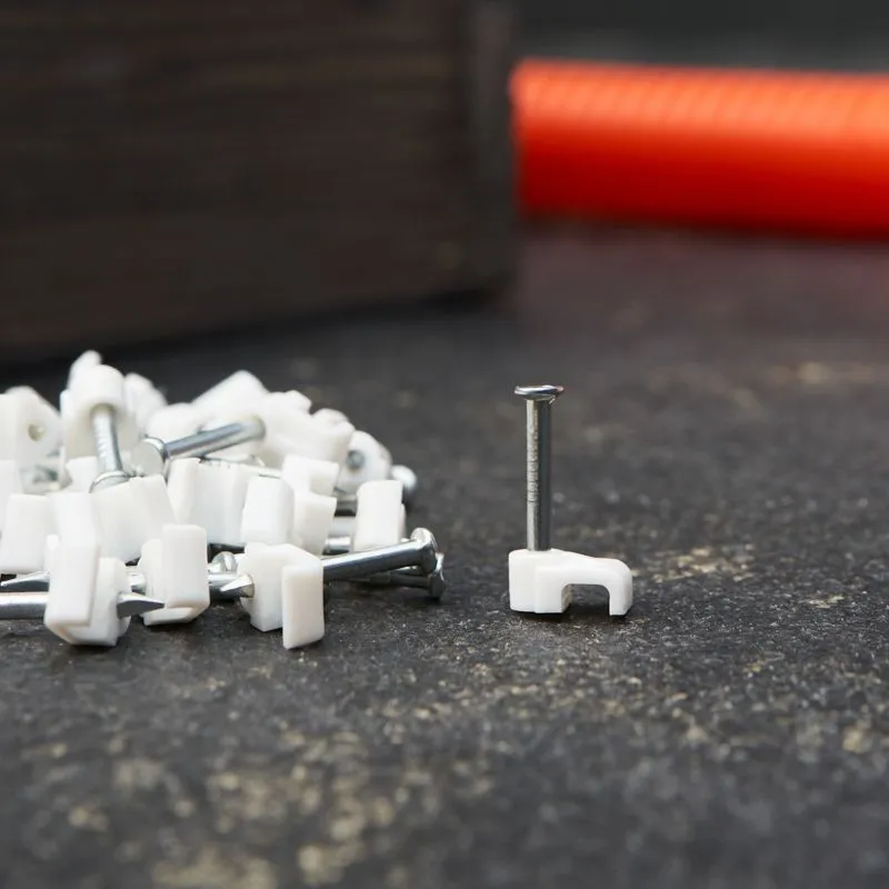 Крепеж кабеля плоский 4х2 мм, белый (50 шт/уп) REXANT - Фото 2