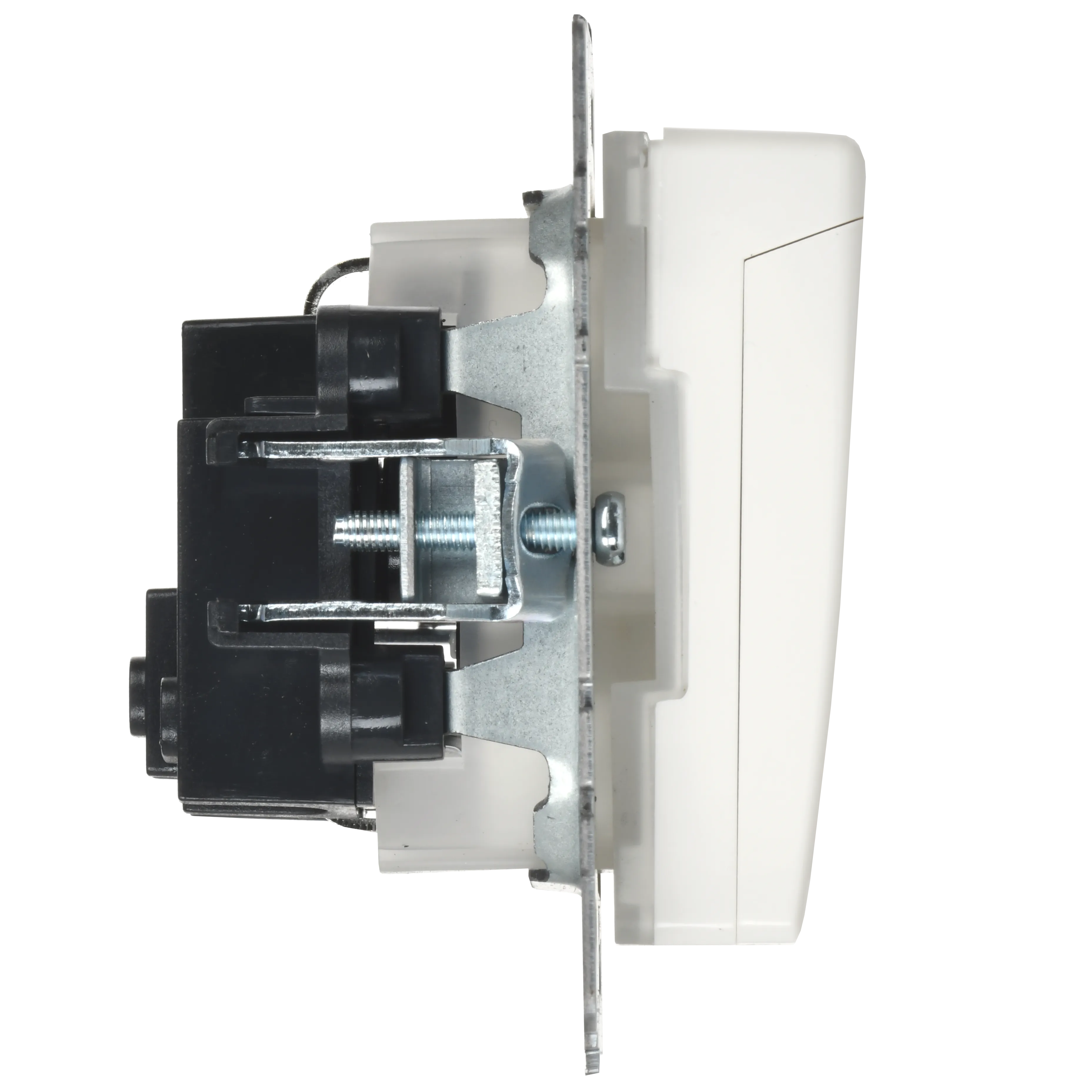 BRITE Розетка 1-местная с заземлением с защитными шторками и крышкой 16А IP44 РСбш10-3-44-БрБ белый IEK - Фото 3