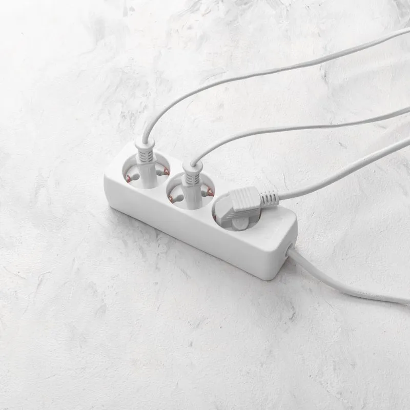 Удлинитель 3 гнезда, 3м, 3х0,75мм², с/з, белый  PROconnect - Фото 4