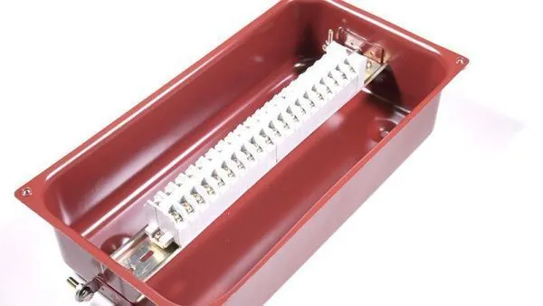 Коробка клеммная У614А УХЛ1,5 IP65 без отверстий ГОФРОМАТИК (ЗЭТАРУС)