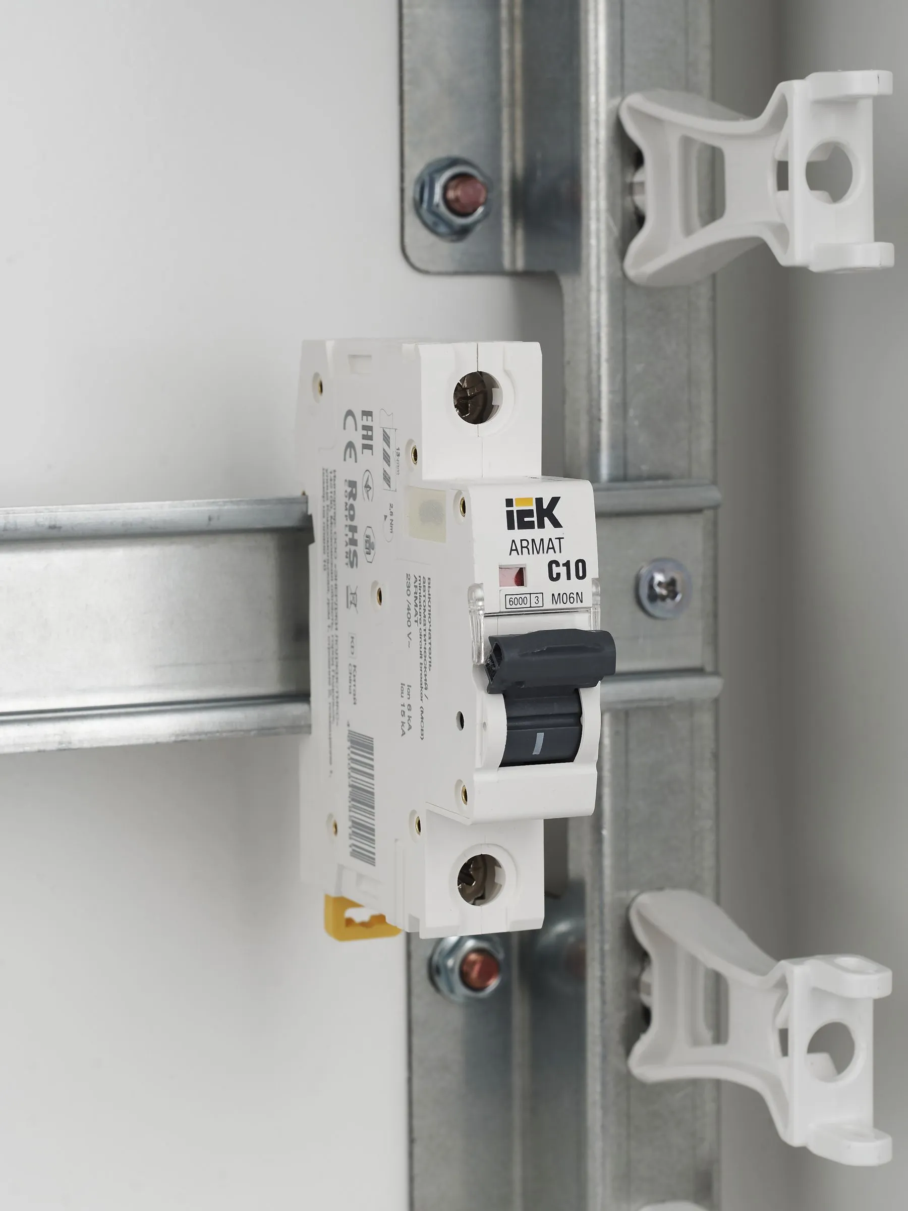 ARMAT Автоматический выключатель M06N 1P C 10А IEK - Фото 9