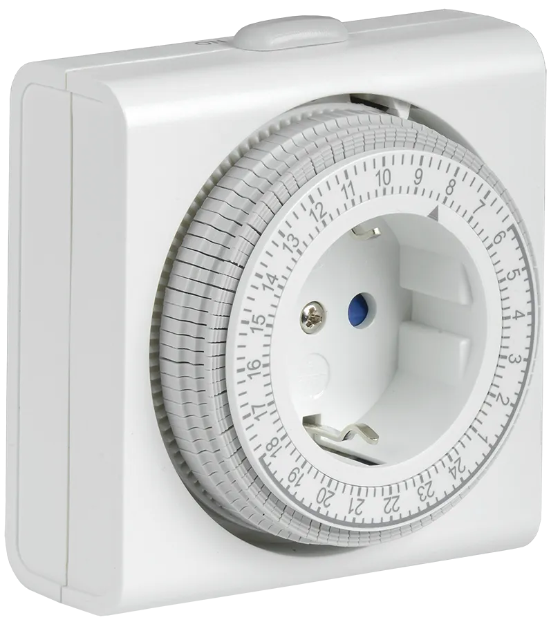 Розетка-таймер механический РТМ-3 15мин 24ч 96on/off 16А IP20 IEK