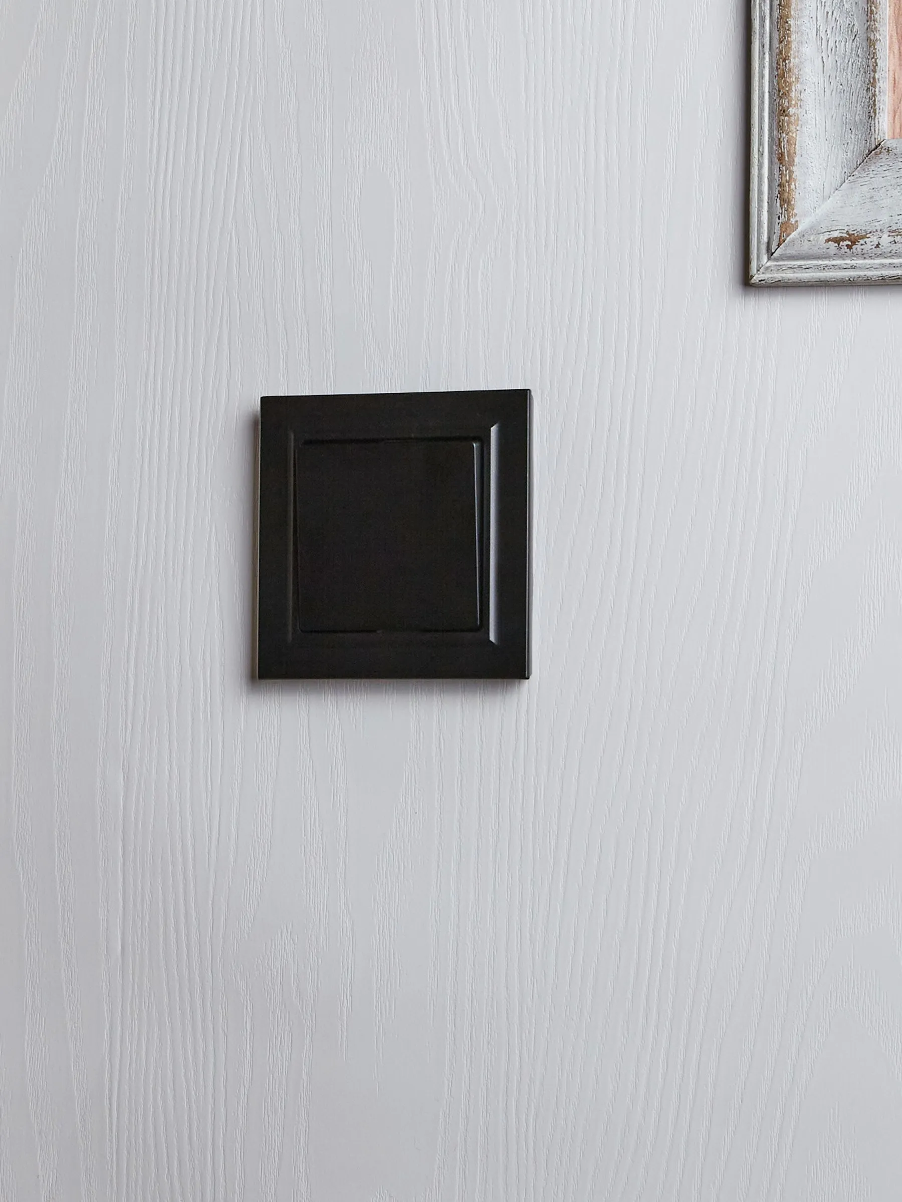 BRITE Выключатель 1-клавишный 10А ВС10-1-0-БрЧ черный IEK - Фото 4