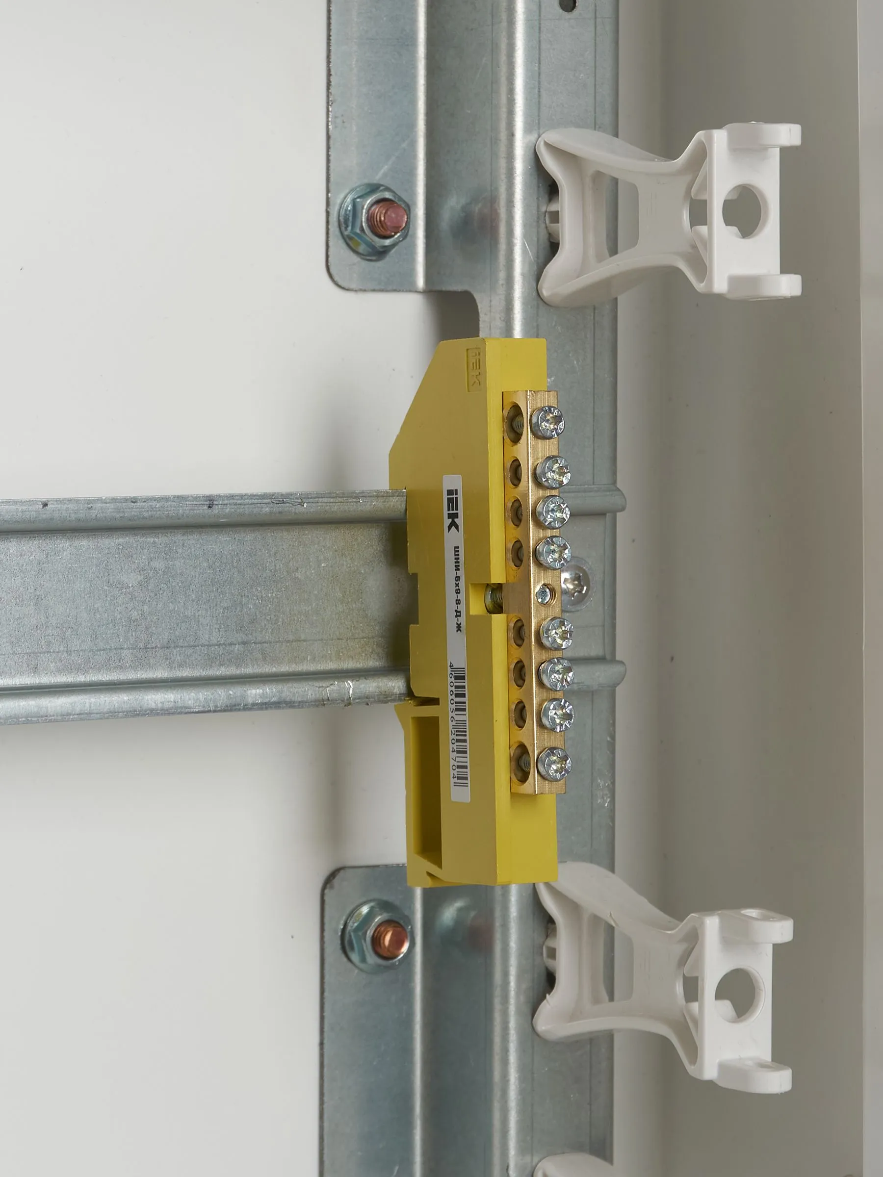 Шина PE "земля" на DIN-изол ШНИ-6х9-8-Д-Ж IEK - Фото 2