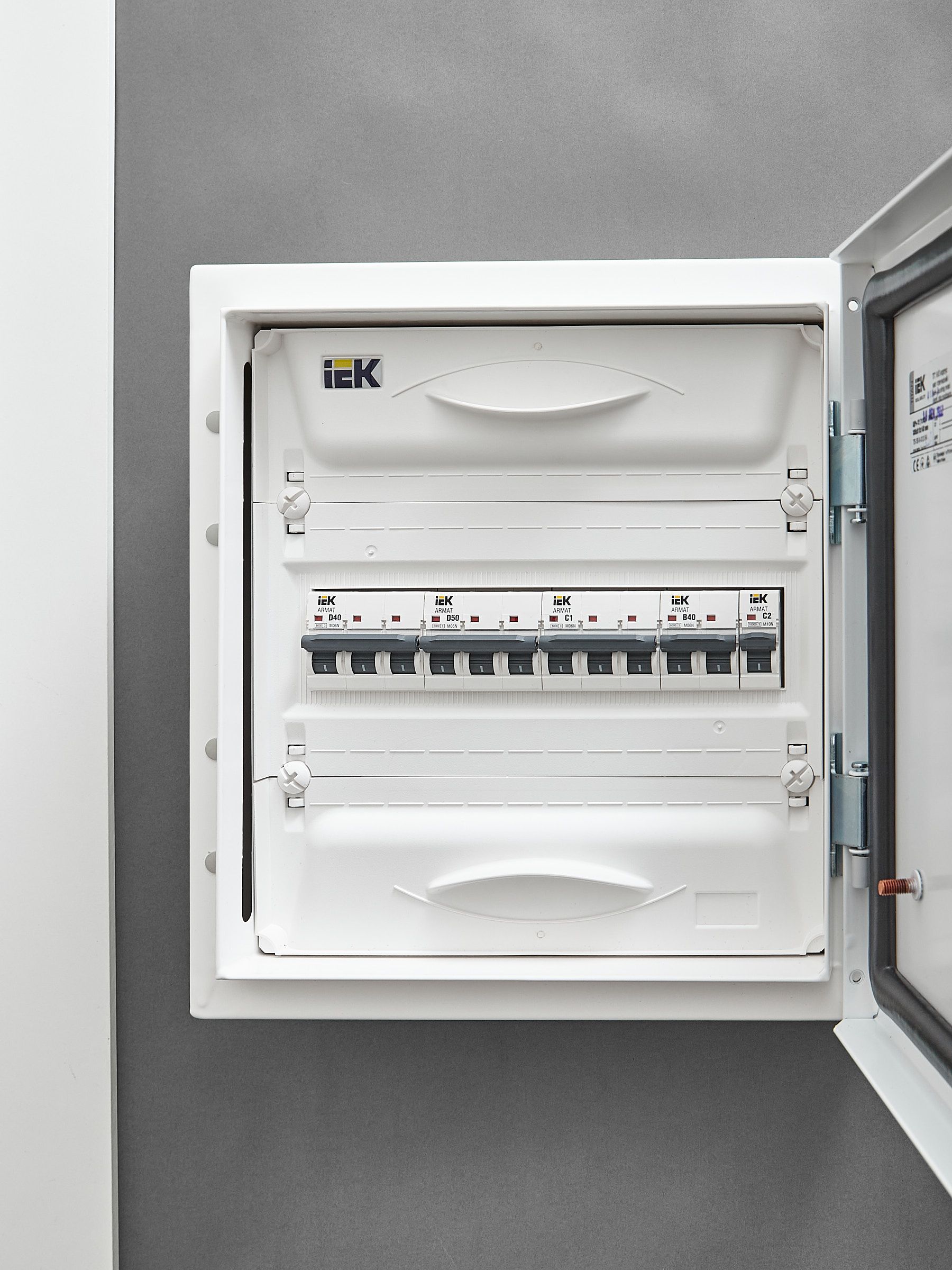 ARMAT Автоматический выключатель M06N 3P C 1А IEK - Фото 8