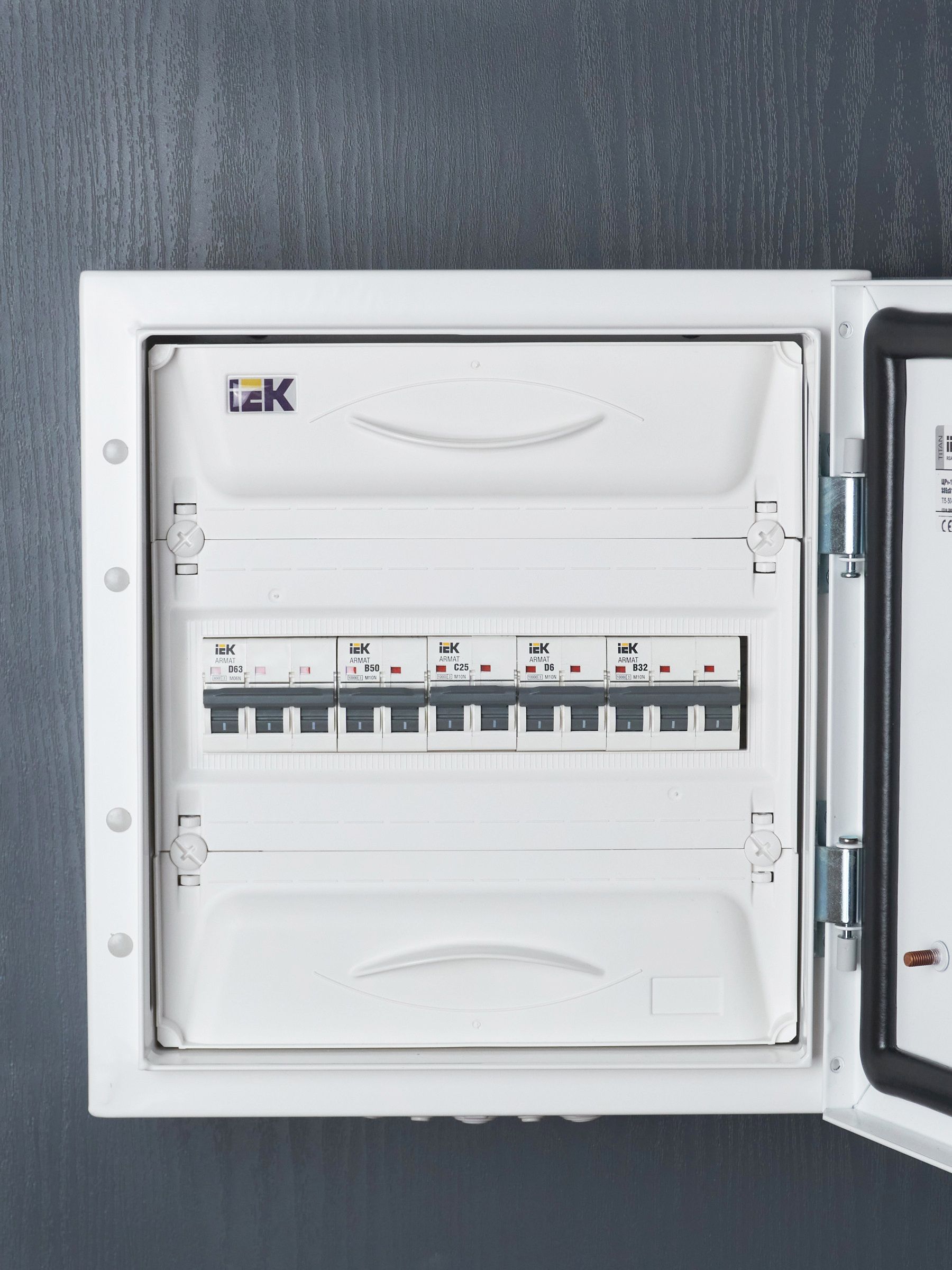 ARMAT Автоматический выключатель M10N 2P C 25А IEK - Фото 8