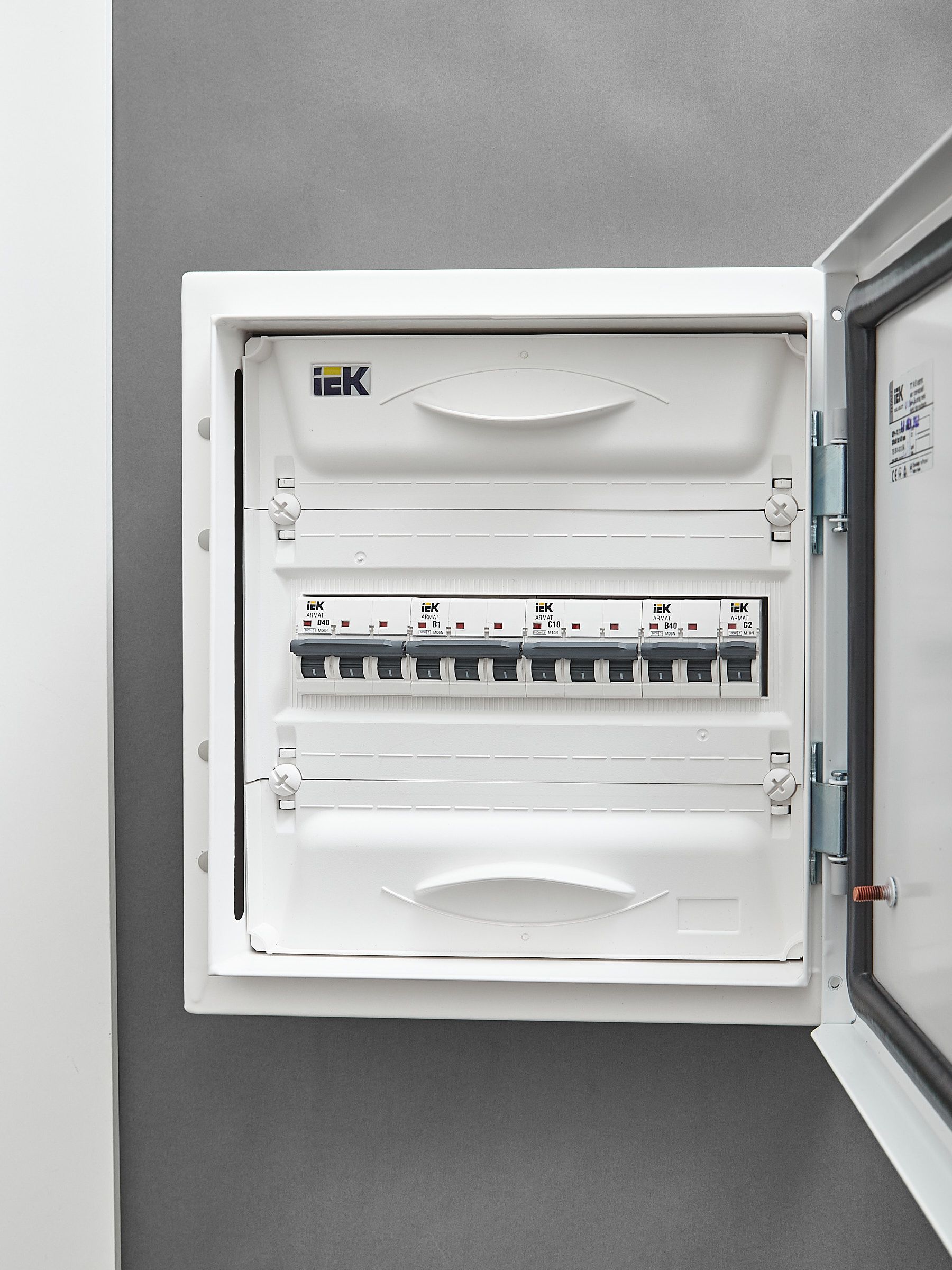 ARMAT Автоматический выключатель M10N 3P C 10А IEK - Фото 10