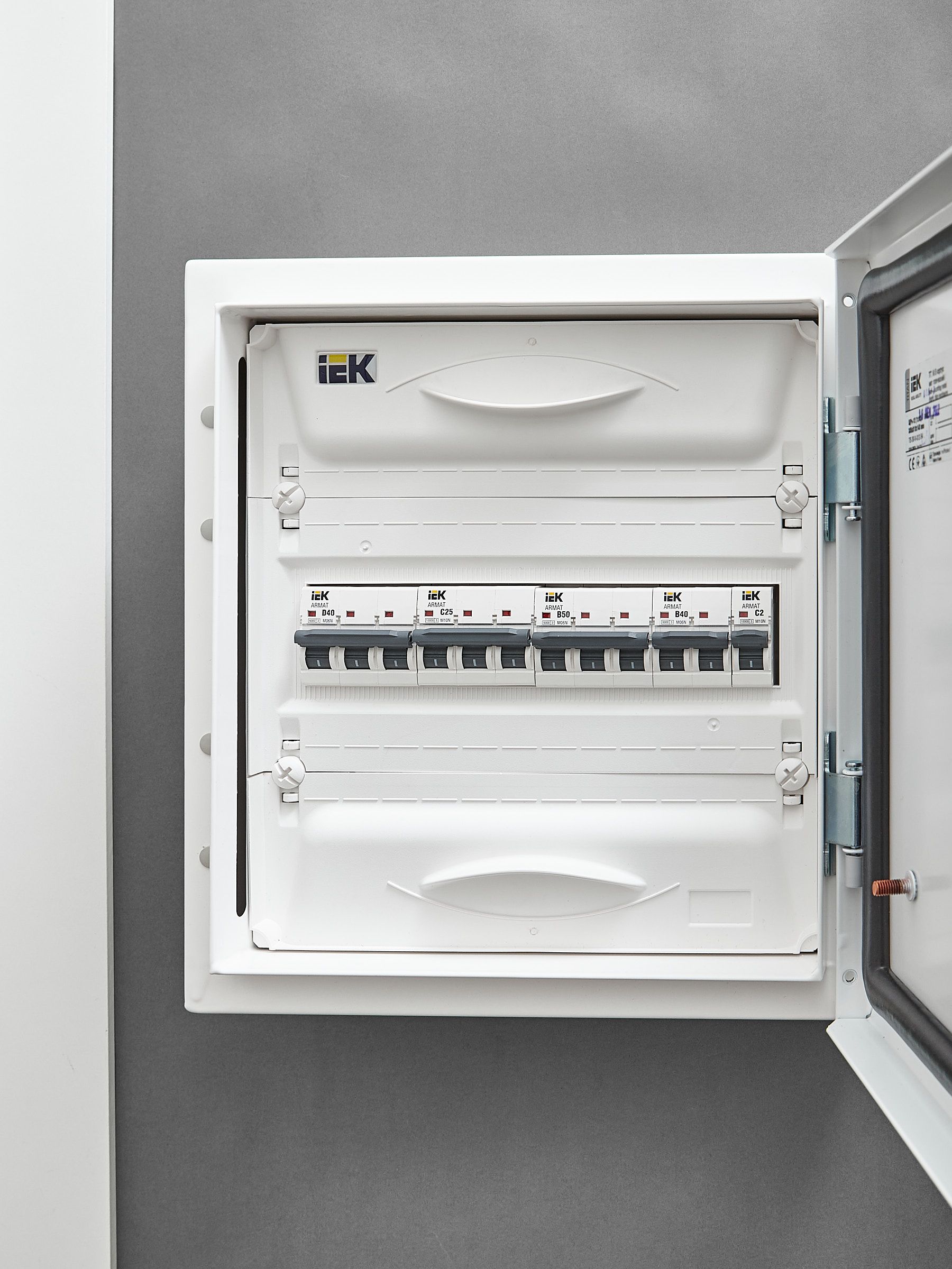 ARMAT Автоматический выключатель M10N 3P C 25А IEK - Фото 9