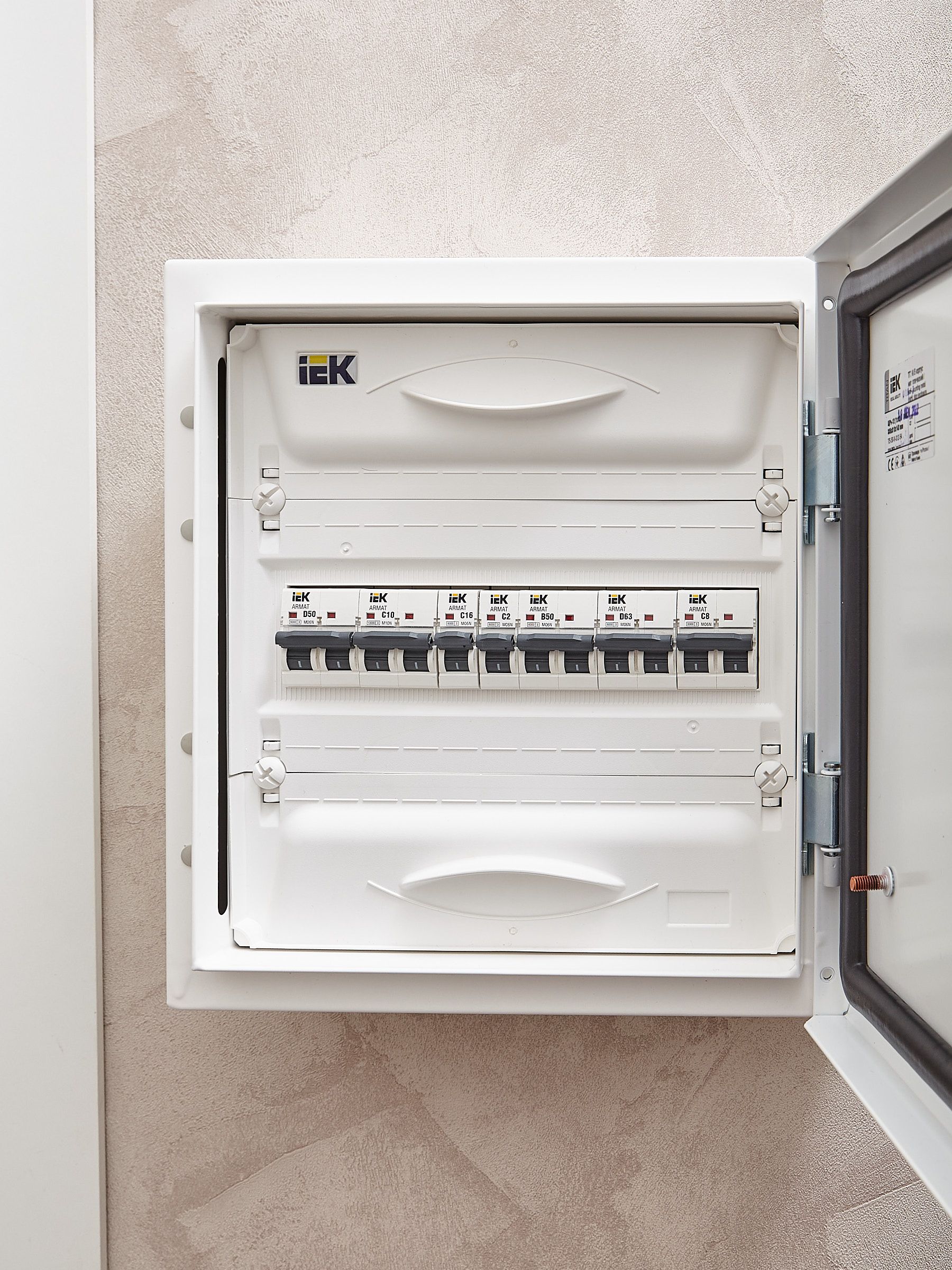 ARMAT Автоматический выключатель M06N 1P C 16А IEK - Фото 4