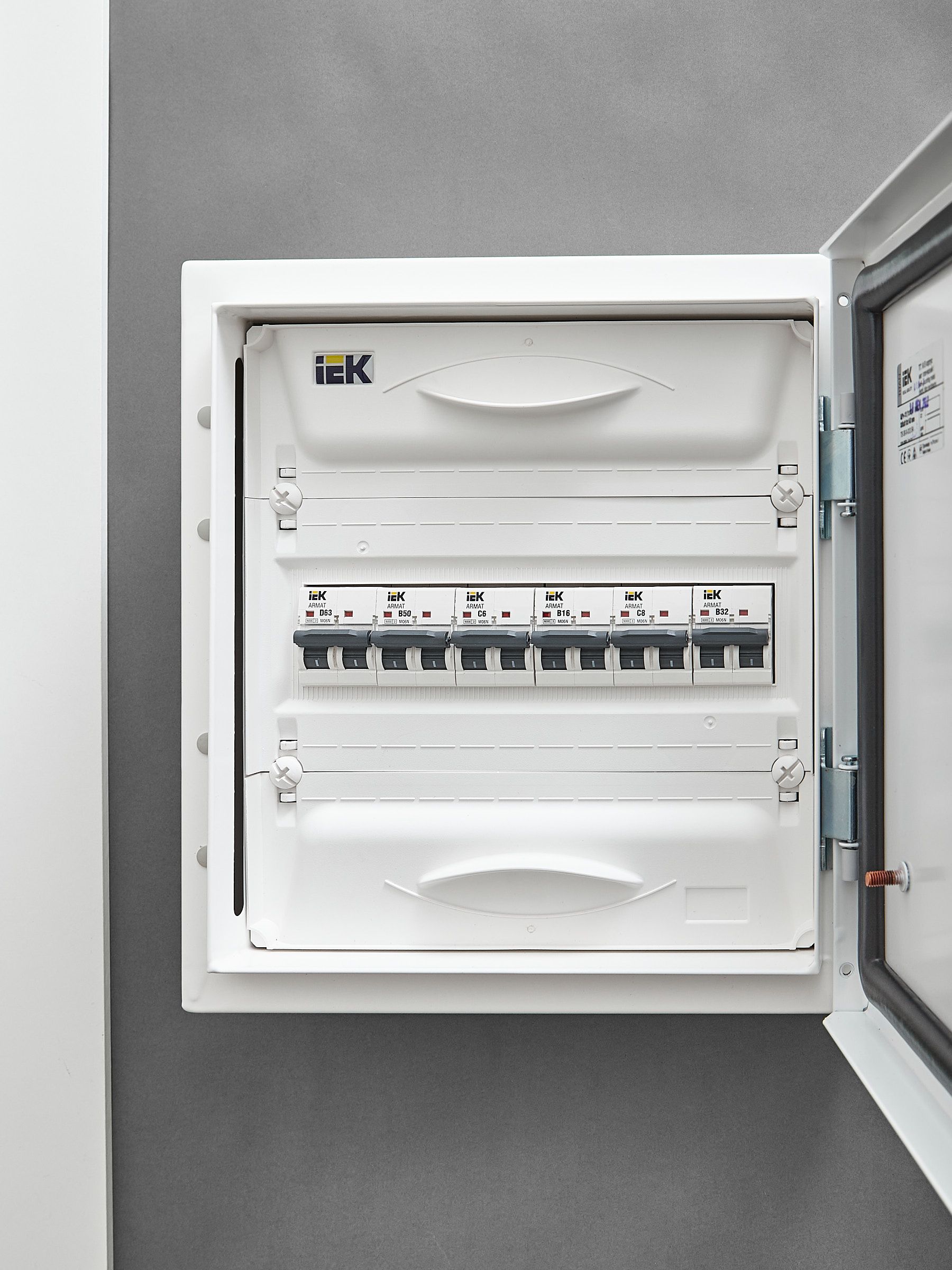 ARMAT Автоматический выключатель M06N 2P B 16А IEK - Фото 9