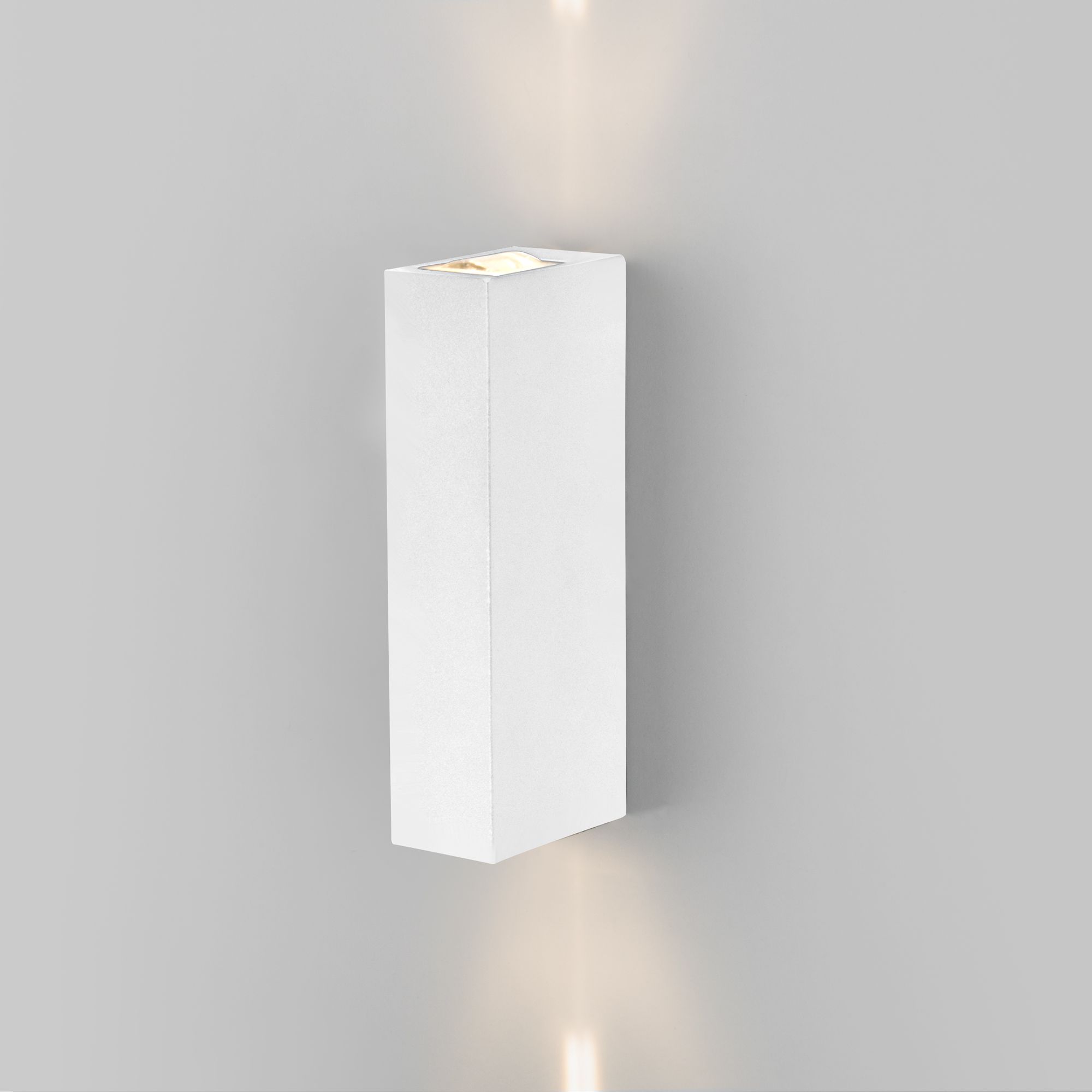 Светильник светодиодный уличный настенный Blaze LED IP54 35136/W белый Elektrostandard