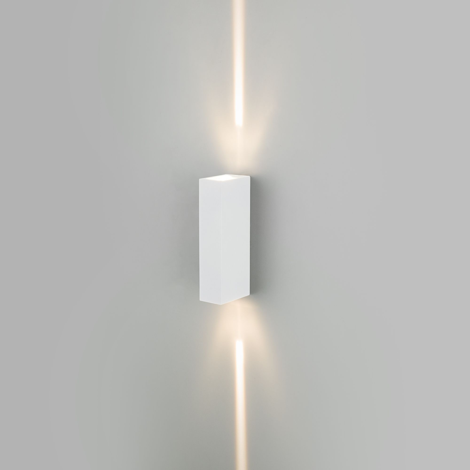 Светильник светодиодный уличный настенный Blaze LED IP54 35136/W белый Elektrostandard - Фото 3