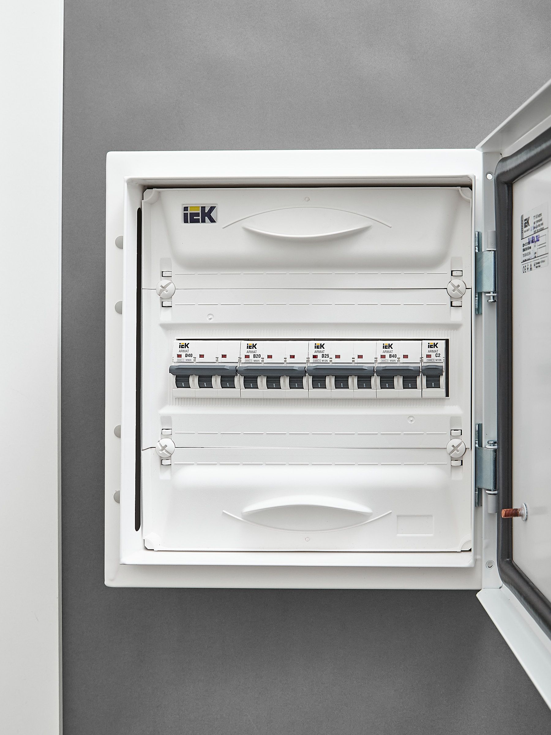ARMAT Автоматический выключатель M10N 3P D 25А IEK - Фото 3