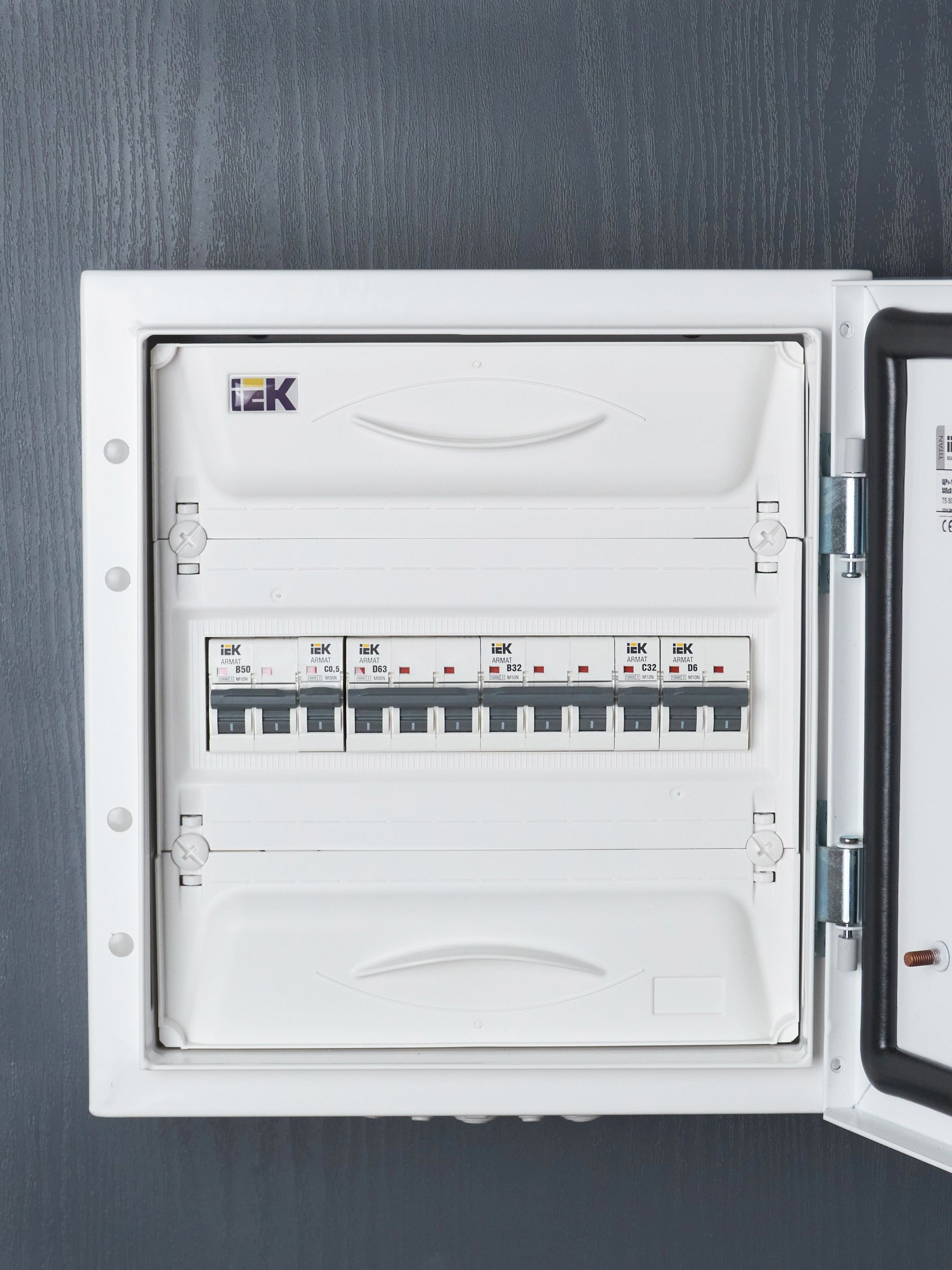 ARMAT Автоматический выключатель M06N 3P D 63А IEK - Фото 10