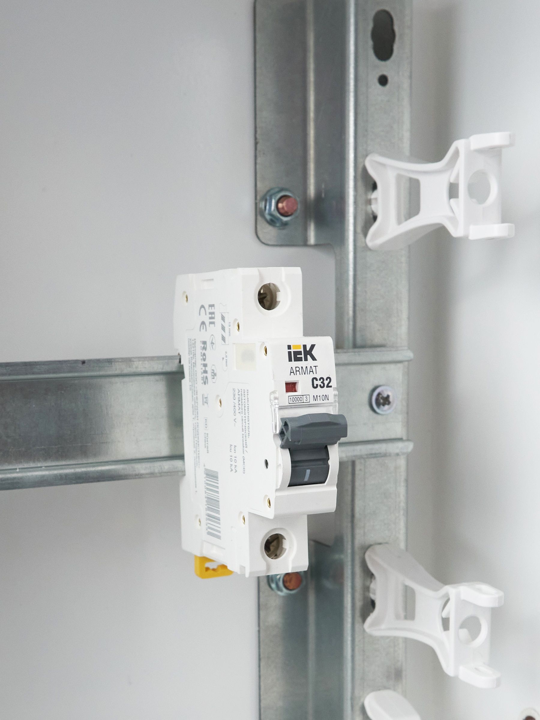 ARMAT Автоматический выключатель M10N 1P C 32А IEK - Фото 7