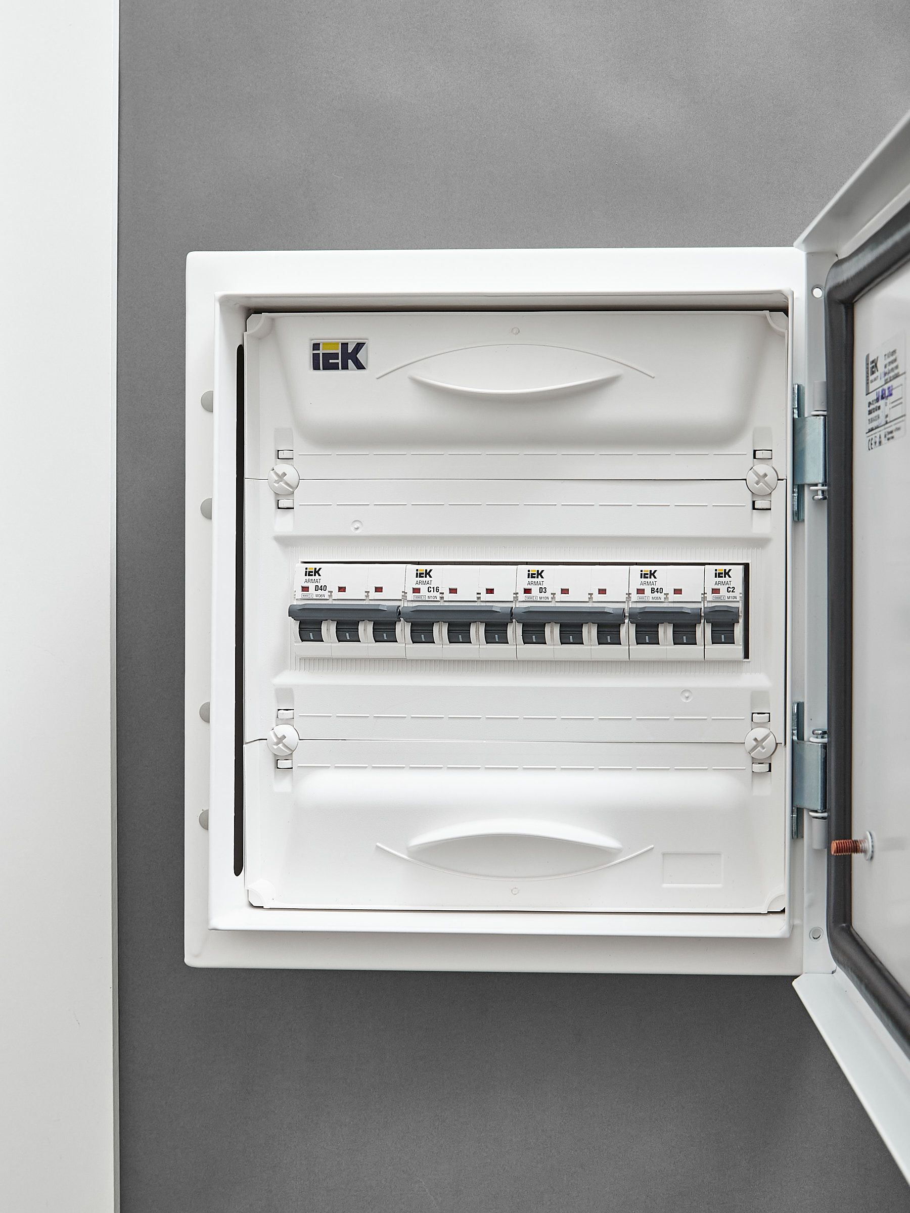 ARMAT Автоматический выключатель M10N 3P C 16А IEK - Фото 9