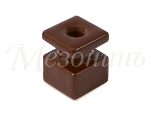 Изолятор фарфоровый квадратный для монтажа витой электропроводки, размеры: 20х20х25мм, цвет - коричн