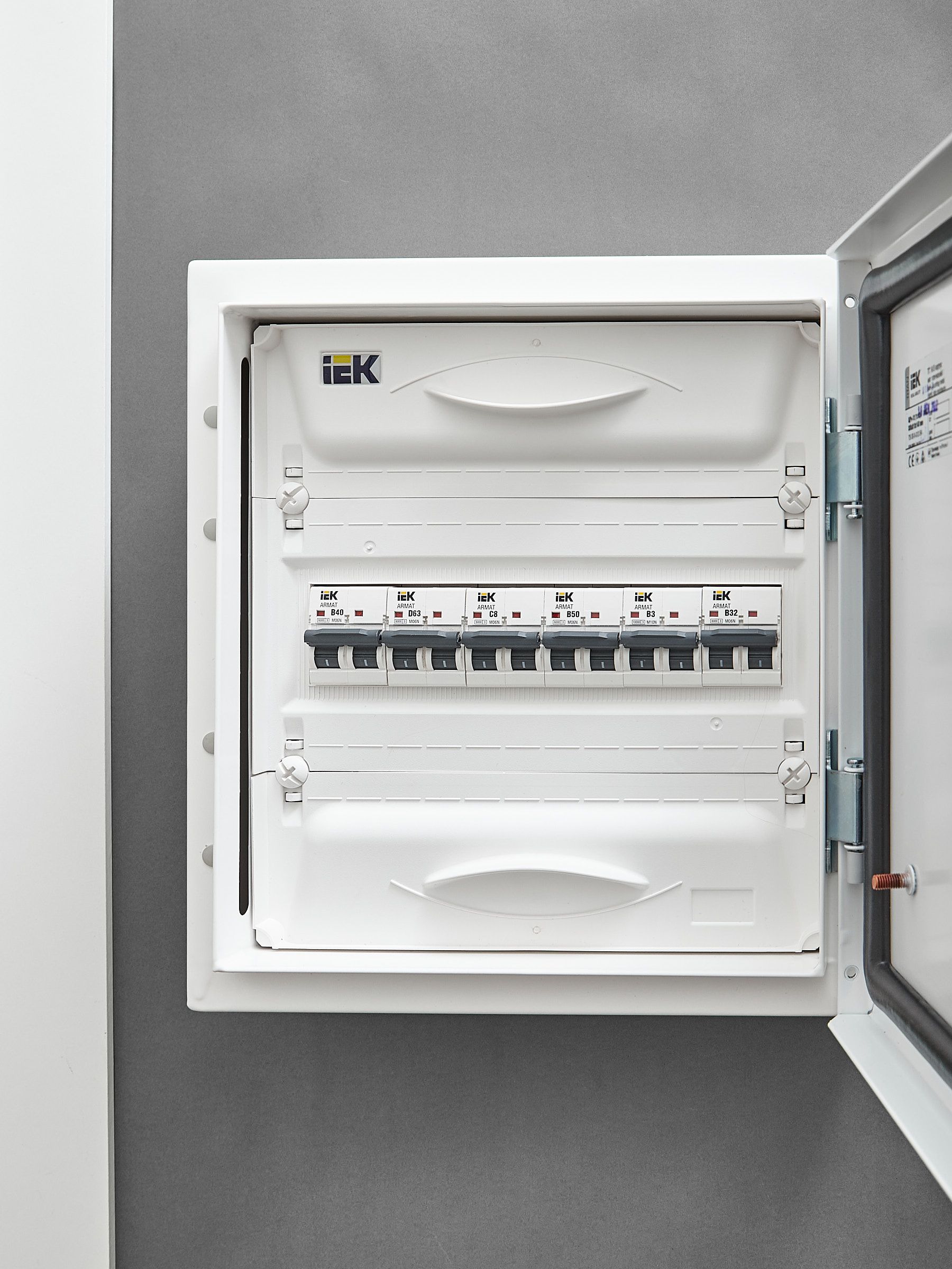 ARMAT Автоматический выключатель M06N 2P C 8А IEK - Фото 7