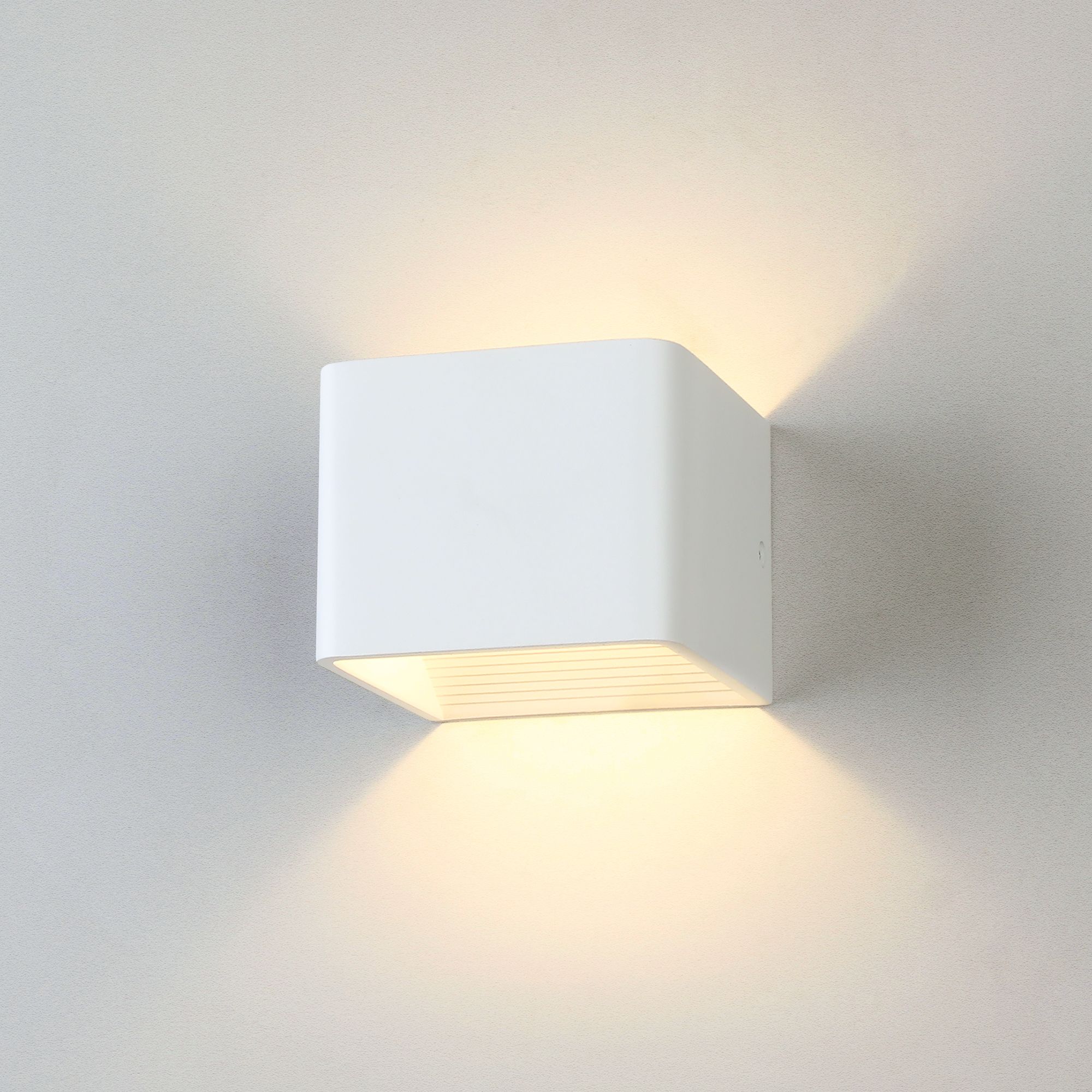 Светильник светодиодный настенный Corudo LED MRL LED 1060 белый Elektrostandard