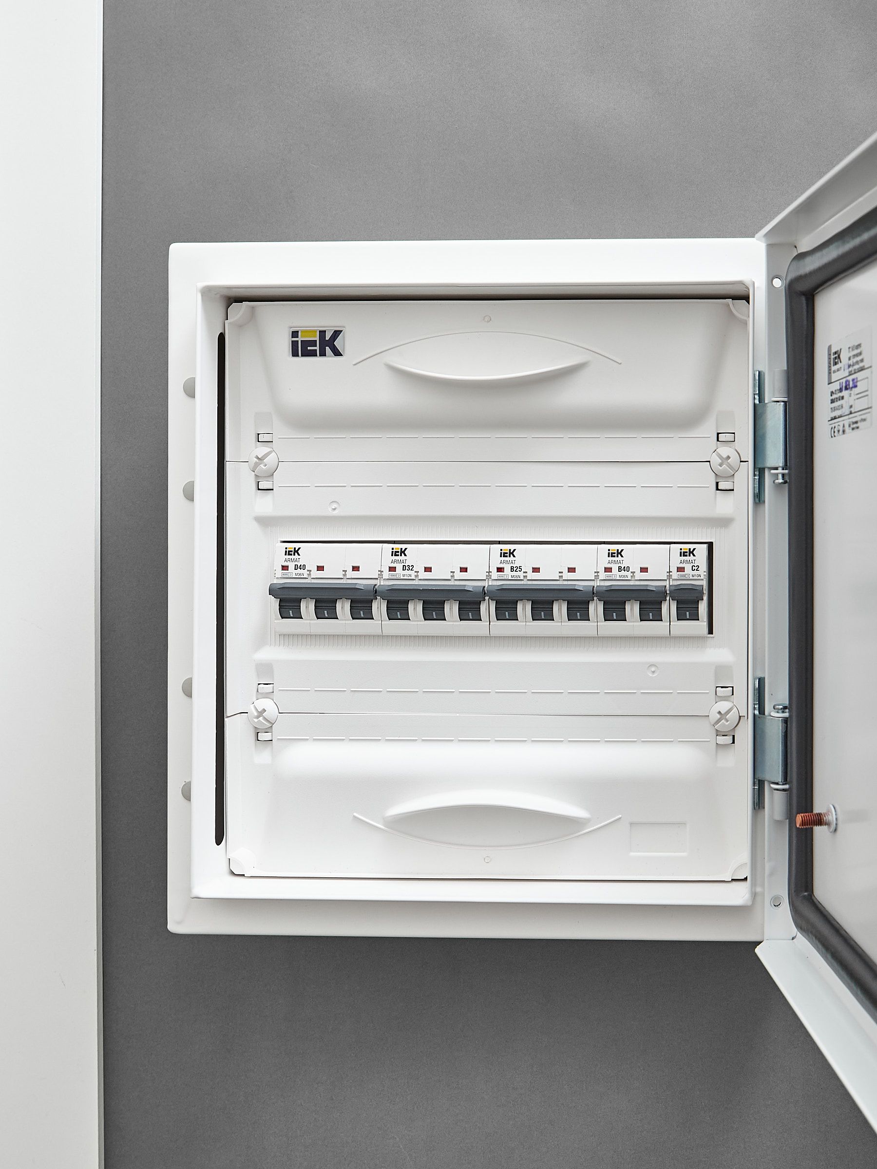 ARMAT Автоматический выключатель M10N 3P D 32А IEK - Фото 4