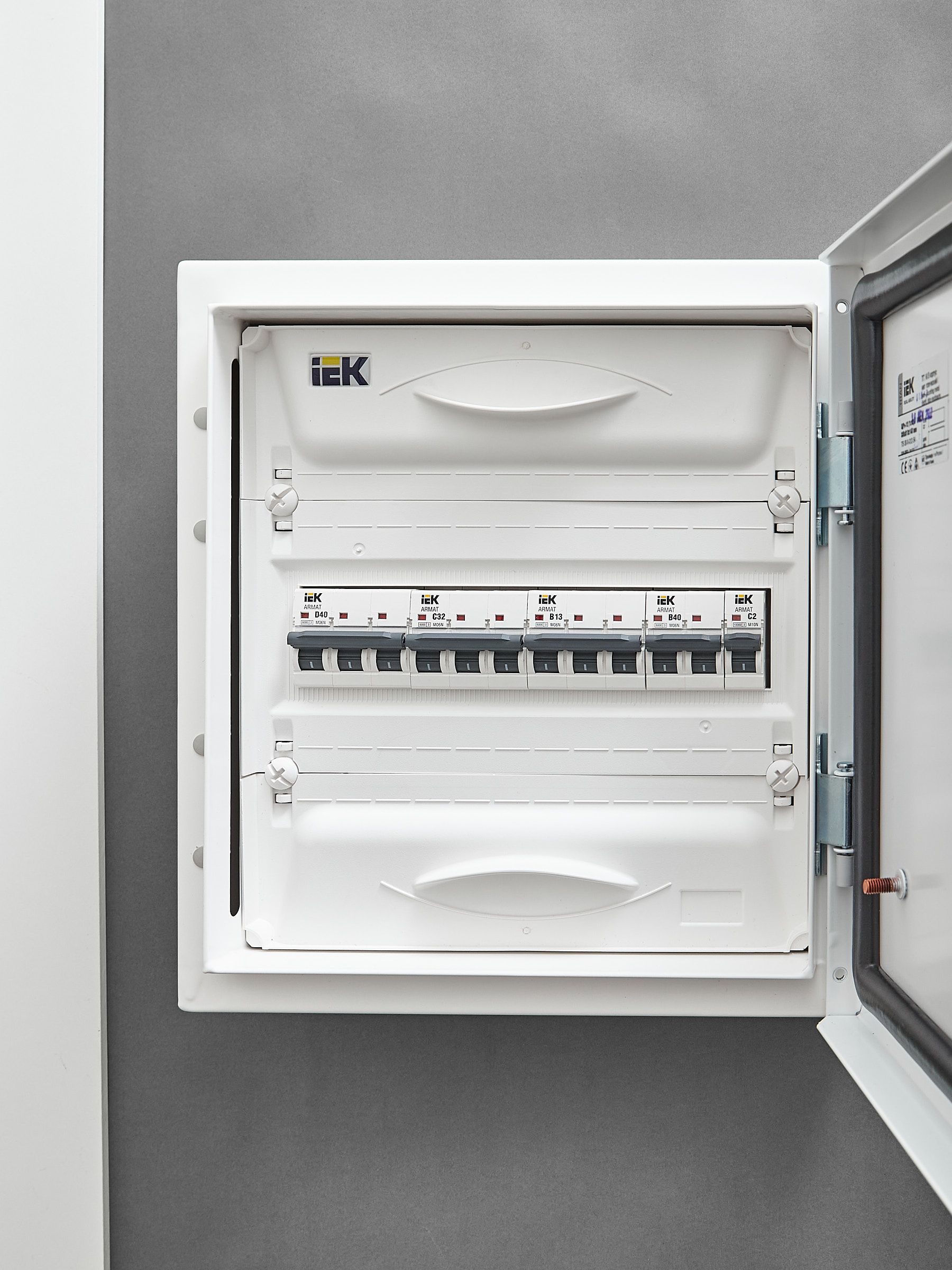 ARMAT Автоматический выключатель M06N 3P B 13А IEK - Фото 2