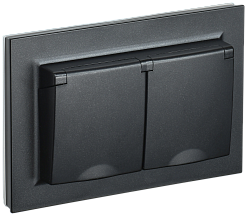 BRITE Розетка 2-местная с заземлением с защитными шторками и крышкой 16А в сборе IP44 РСбш12-3-44-БрЧ черный IEK BR-R26-16-44-K02-F