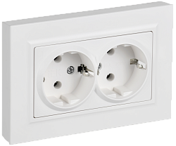 BRITE Розетка 2-местная с заземлением без защитных шторок плоская 16А в сборе РСПл12-3-БрАБ арктический белый IEK BR-R27-16-K91-F