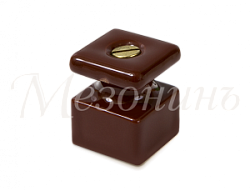 Изолятор фарфоровый квадратный в комплекте с саморезами, для монтажа витой электропроводки,  размеры: GE80027-04