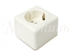 Розетка ретро фарфоровая, двухполюсная, с заземляющим контактом, коллекция "QUADRA" , цвет - белый, GE80301-01