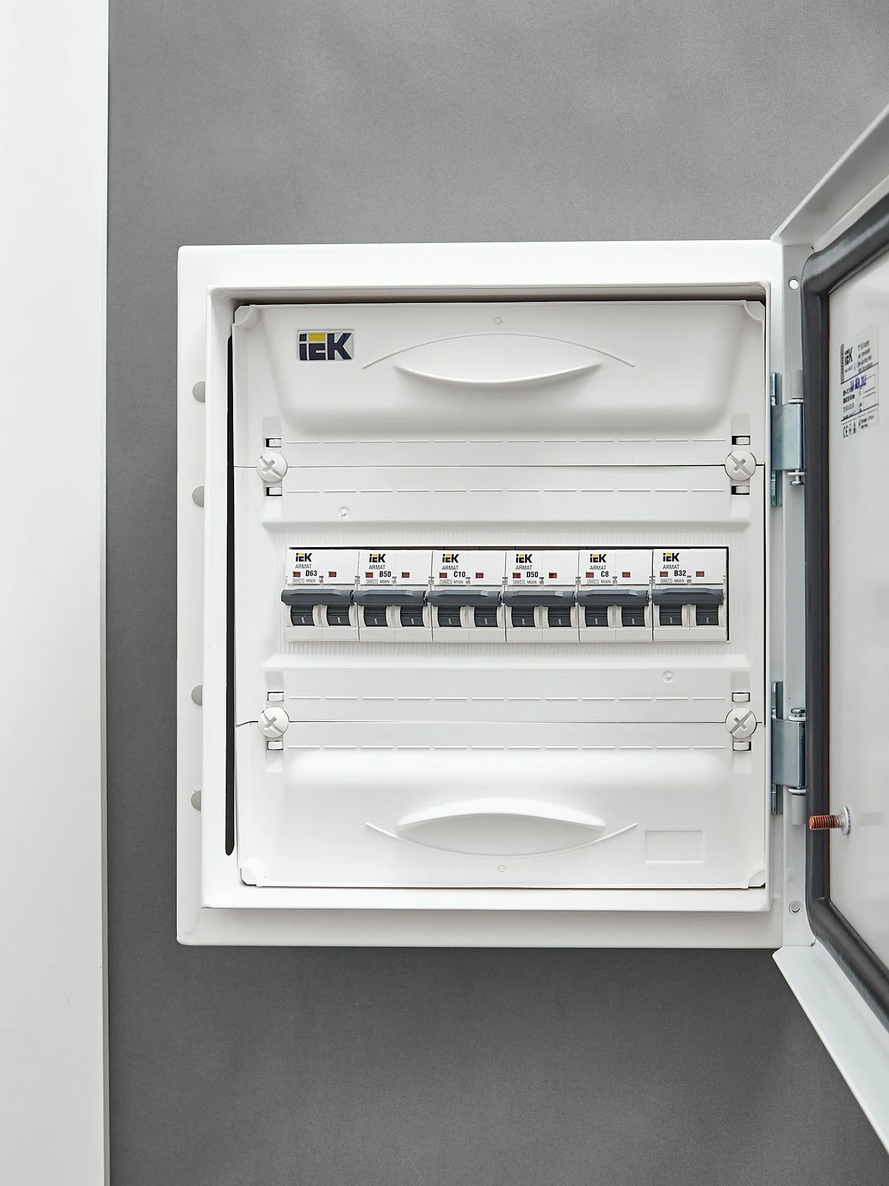 ARMAT Автоматический выключатель M06N 2P D 50А IEK - Фото 10