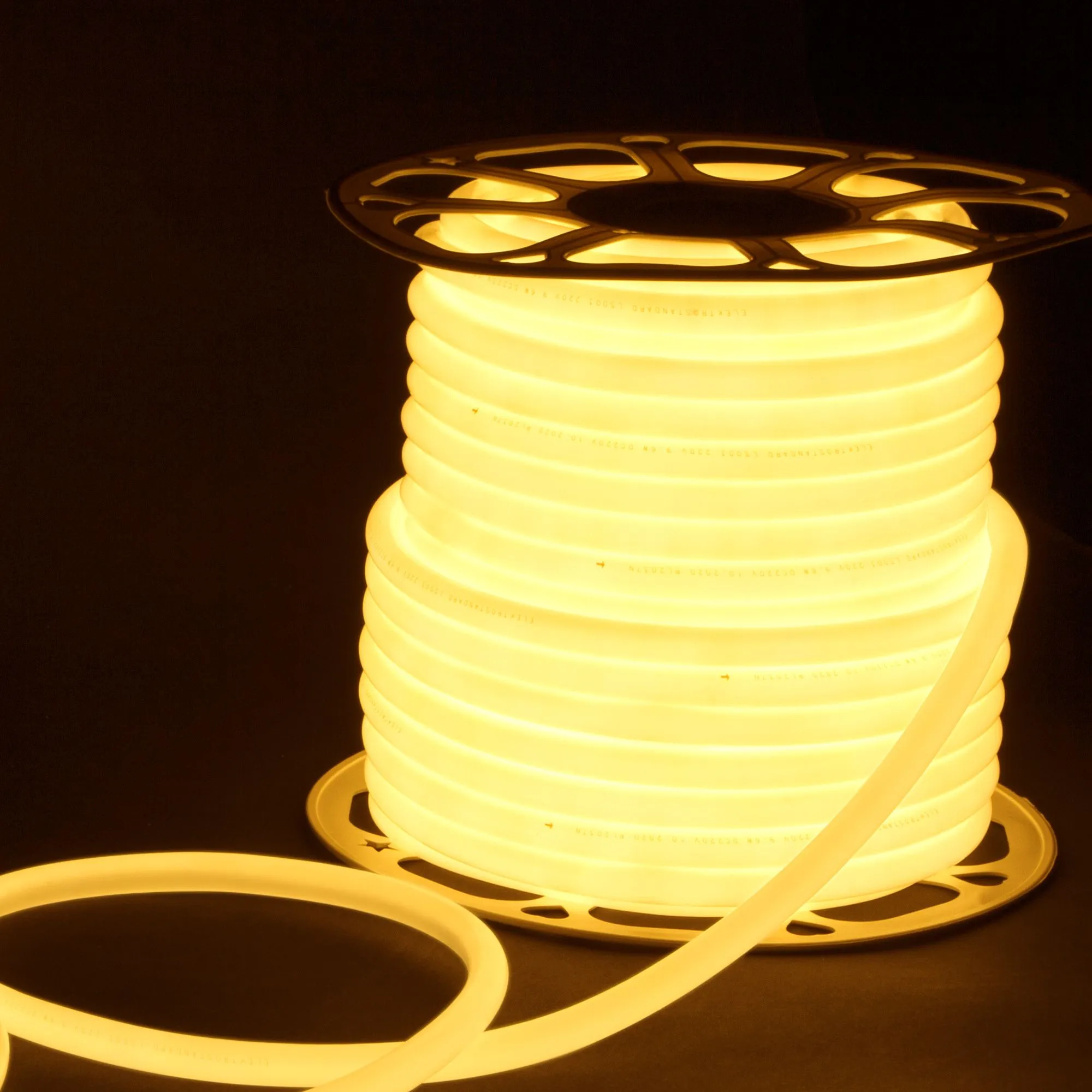 Гибкий неон светодиодный 220V 9,6W 144Led 2835 IP67 круглый теплый белый, 50 м Elektrostandard